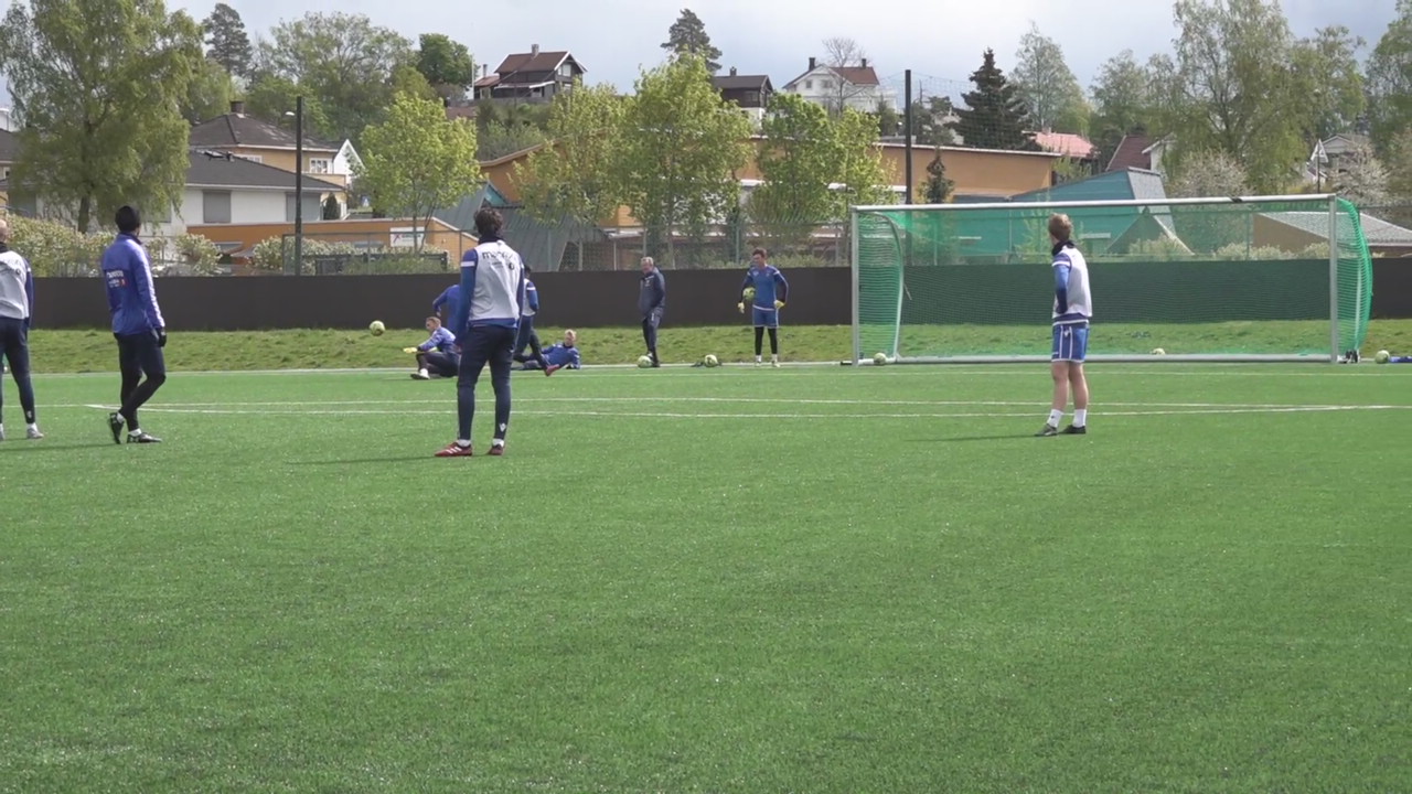 Første fullkontaktstrening for Stabæk under coronatiden_16_9.mp4